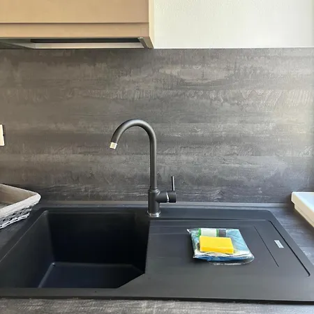 Apartment La Fenice Elegant, Welcoming Flat In *