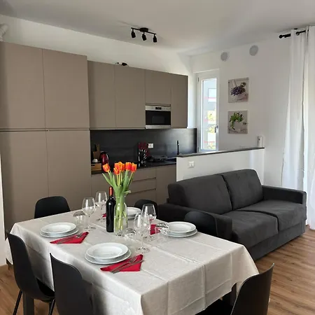 La Fenice Elegant, Welcoming Flat In Apartment Bergamo