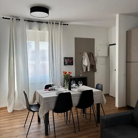 Апартаменти La Fenice Di Francesca Бергамо